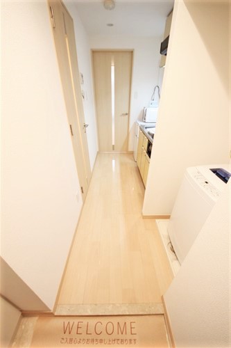 アクアスイート新大阪の玄関写真