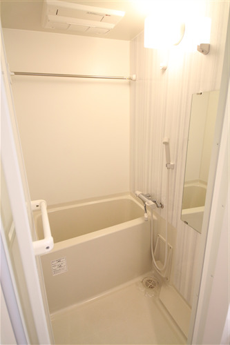S-RESIDENCE新大阪WESTの風呂写真
