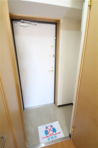 シャルマンフジ新大阪の玄関写真