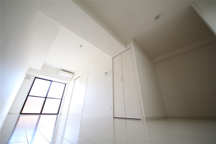 アーベル更紗北堀江の居間写真