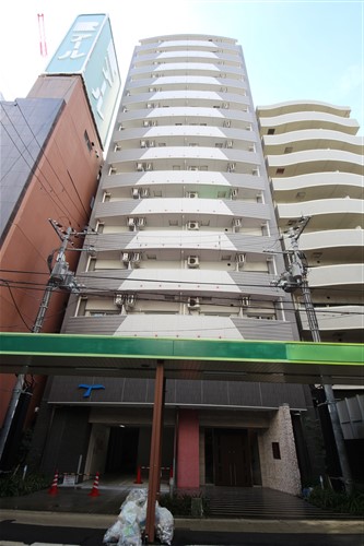 ラシュレエグゼ本町の外観写真