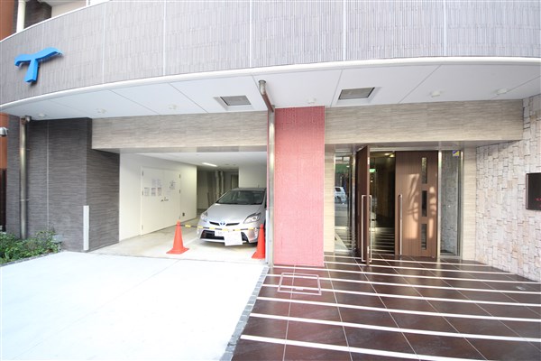 ラシュレエグゼ本町の外観写真