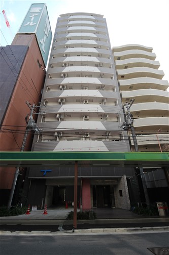 ラシュレエグゼ本町の外観写真