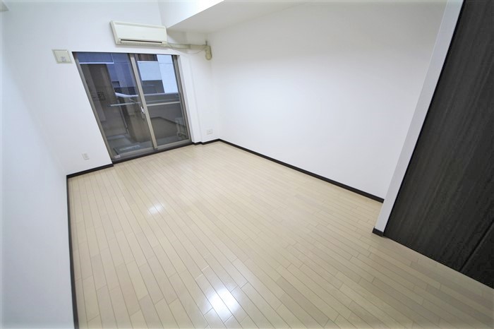 ディナスティ松屋町IIの内装写真