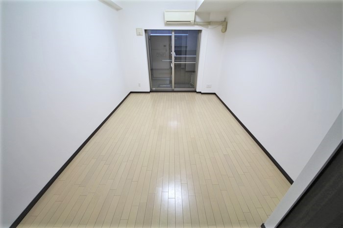 ディナスティ松屋町IIの内装写真