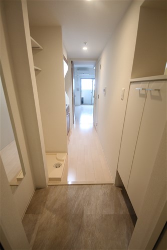 SERENITE本町refletの玄関写真