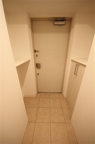 セレッソコート新大阪の玄関写真