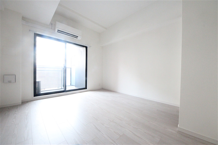 S−RESIDENCE天満GRACISの居間写真