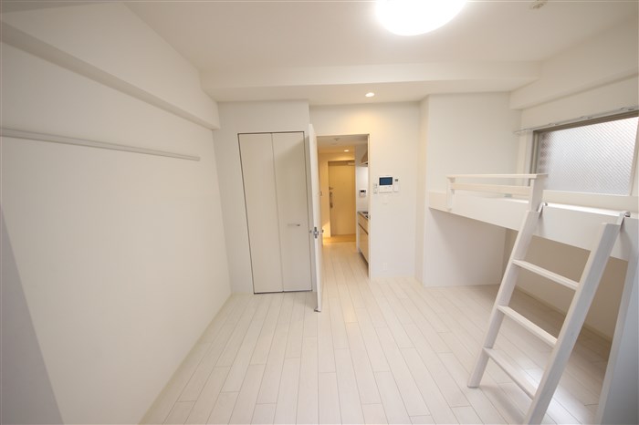 セイワパレス玉造上町台の居間写真