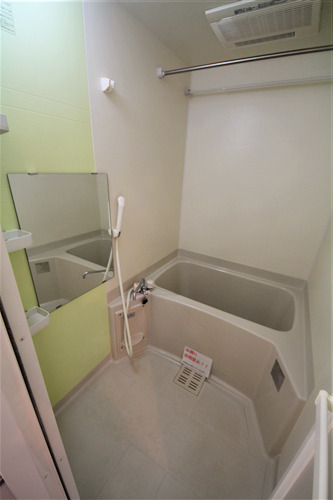 プレミアムコート谷町4丁目の風呂写真