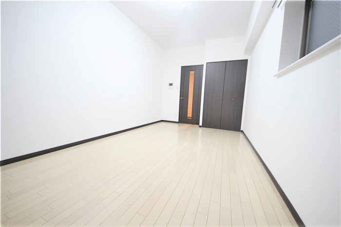 ディナスティ松屋町IIの内装写真