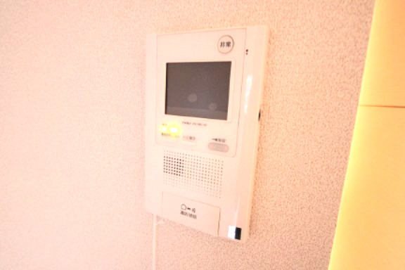 プレサンス谷町アルファの居間写真