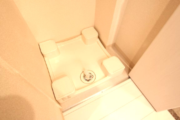 プレサンス谷町アルファの居間写真