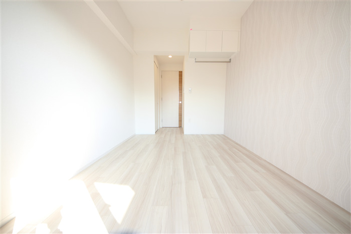セレニテ日本橋プリエの居間写真