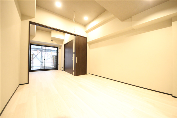 ブエナビスタ難波元町の居間写真