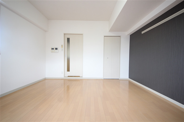 マルセイ玉川マンションの居間写真