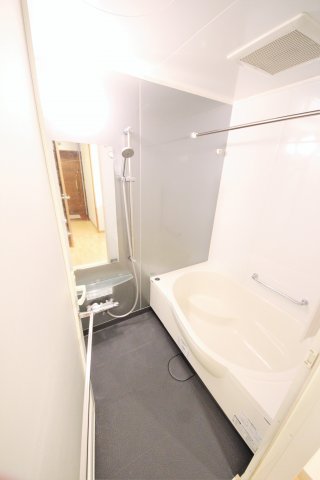 Rainbow Court谷町五の風呂写真