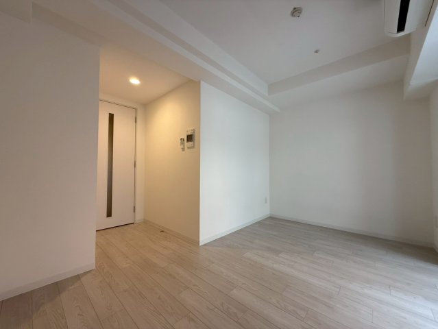 アドバンス上町台シュタットの居間写真