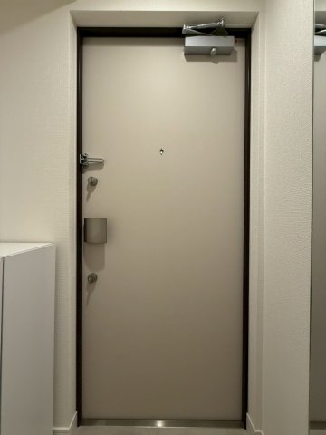 アドバンス上町台シュタットの玄関写真
