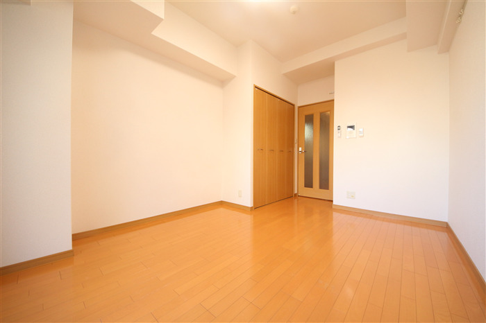 ONE ROOF FLAT FUKUSHIMAの居間写真