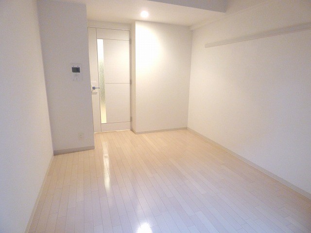 プレサンス天神橋ディオレの居間写真