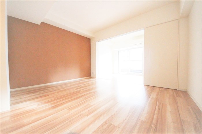 スプランディッド淀屋橋DUEの居間写真