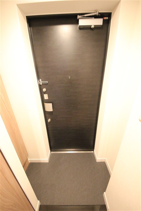 プレサンス松屋町グレースの玄関写真