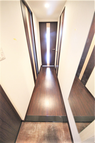 S-RESIDENCE淀屋橋の玄関写真
