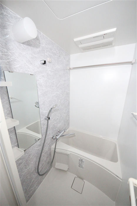 S-RESIDENCE堺筋本町Deuxの風呂写真