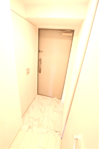 エスライズ東本町の玄関写真