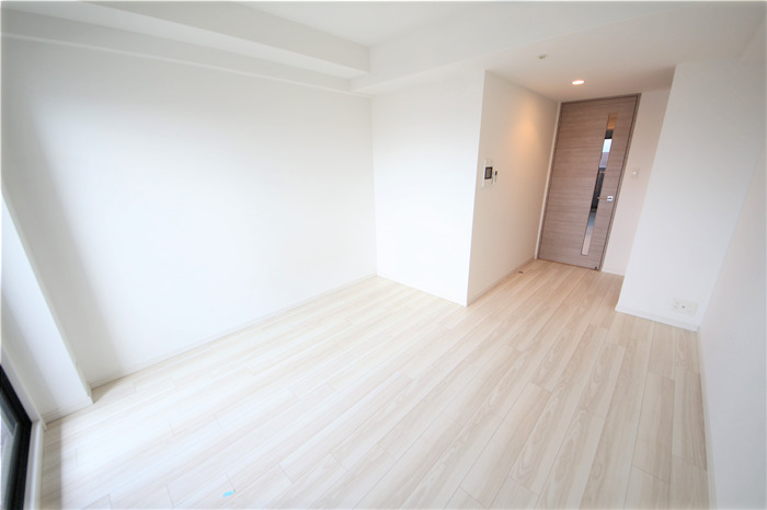 S-RESIDENCE新大阪WESTの居間写真