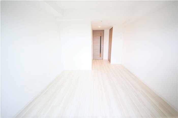S-RESIDENCE新大阪WESTの居間写真