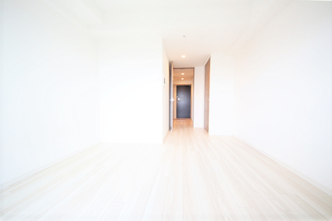 S-RESIDENCE新大阪WESTの居間写真