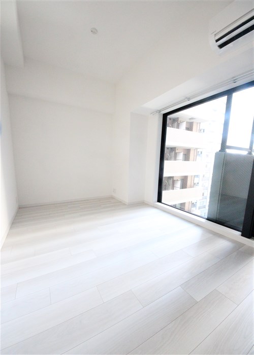 S-RESIDENCE新大阪Rishの居間写真