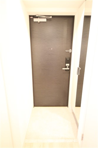 エスリード大阪城PREMIERの玄関写真