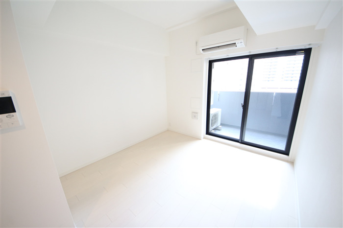 S-RESIDENCE新大阪Ridenteの居間写真