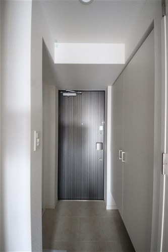 レオンコンフォート難波クレアの居間写真