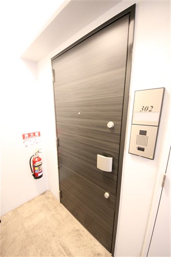 レオンコンフォート上本町カレントの玄関写真