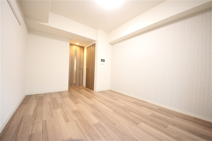 プレサンス心斎橋ソレイユの居間写真