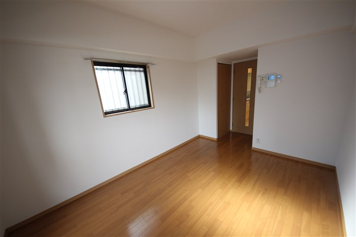 レジデア西本町の内装写真