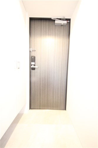 エスリード大阪梅田WESTの玄関写真