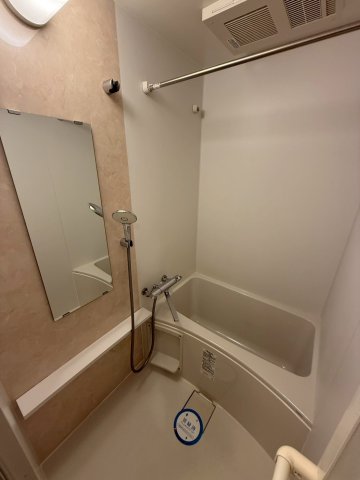 エスリード新大阪ラヴァーグの風呂写真