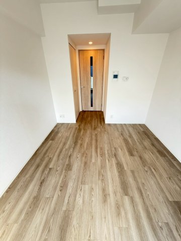エスリード新大阪ラヴァーグの居間写真
