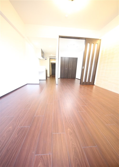 プレジオ鎗屋町の居間写真