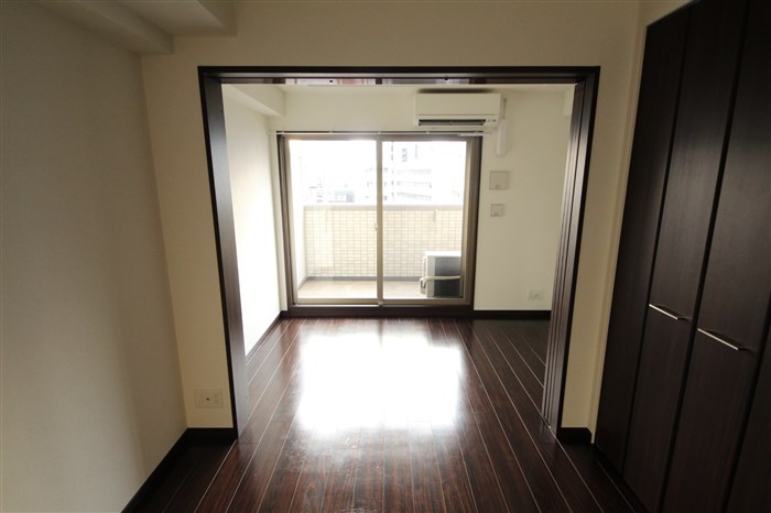 S-RESIDENCE淀屋橋の居間写真