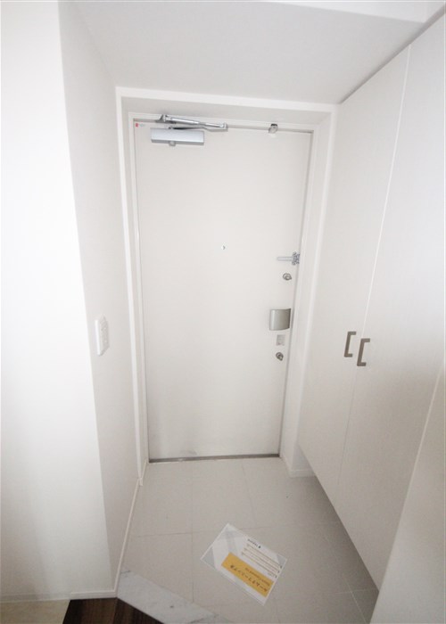 TLRレジデンス本町WESTの玄関写真