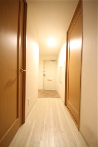 フォレステージュ谷町の玄関写真