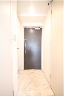 QCフラット北堀江の玄関写真