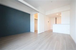 セレニテ阿波座ミラクの居間写真