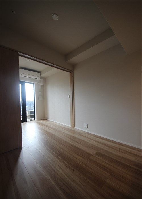 RJRプレシア南堀江の居間写真